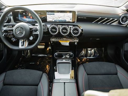 New 2025 Mercedes-Benz CLA 35 AMG 4MATIC image 19