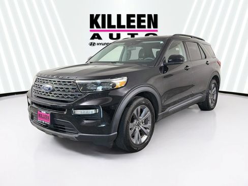 Used 2022 Ford Explorer XLT w/ Equipment Group 202A RWD image 3