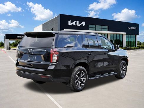 Used 2021 Chevrolet Tahoe Z71 w/ Z71 Signature Package AWD/4WD image 5