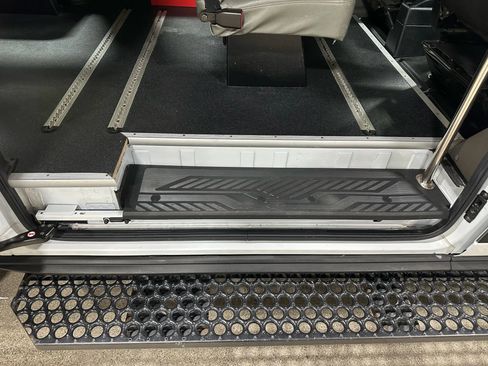 Used 2020 Ford Transit 150 Medium Roof image 24