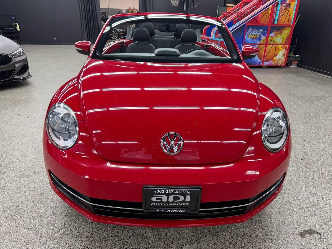 Used 2013 Volkswagen Beetle TDI FWD image 9