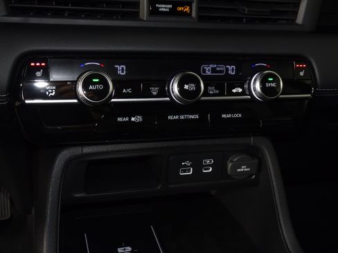 New 2025 Honda Pilot Touring image 31