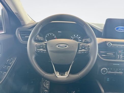 Used 2022 Ford Escape SE w/ Cold Weather Package AWD/4WD image 12