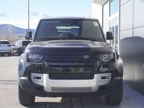 New 2025 Land Rover Defender 130 S image 5