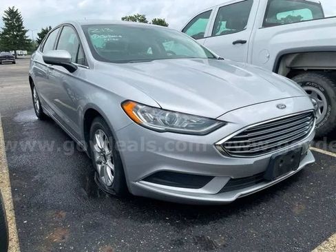 Used 2017 Ford Fusion S FWD image 1