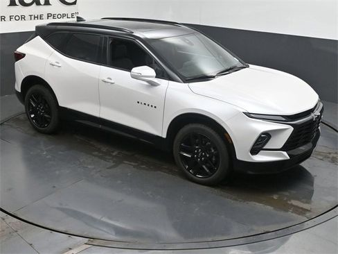 New 2025 Chevrolet Blazer RS w/ Driver Confidence II Package image 26