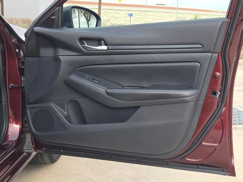 Certified 2025 Nissan Altima 2.5 SV image 27