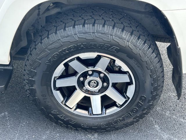 Used 2023 Toyota 4Runner TRD Off-Road Premium AWD/4WD image 13