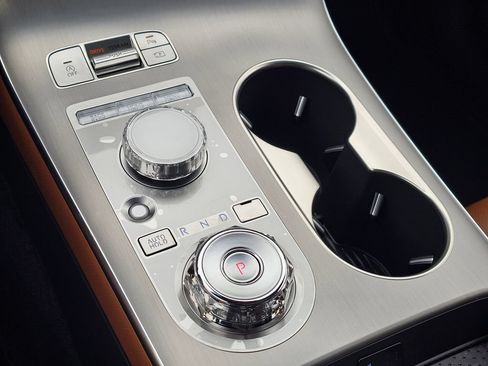New 2026 Genesis GV70 2.5T Advanced AWD/4WD image 19