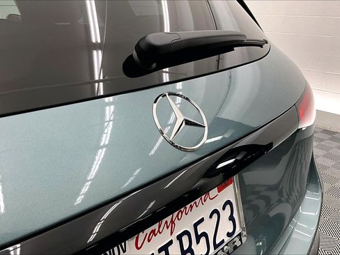 Used 2026 Mercedes-Benz GLC 300 image 7