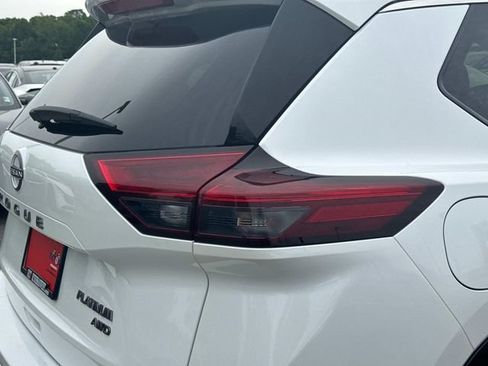 New 2026 Nissan Rogue Platinum w/ Platinum Premium Package AWD/4WD image 12