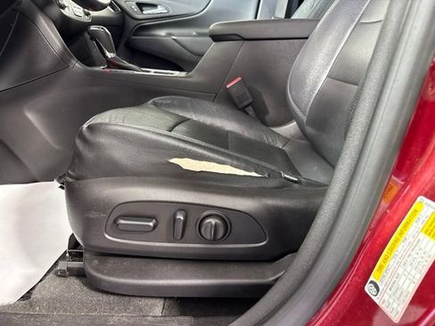 Used 2018 Chevrolet Equinox LT AWD/4WD image 14