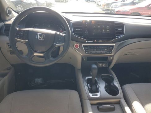 Used 2019 Honda Pilot EX image 9