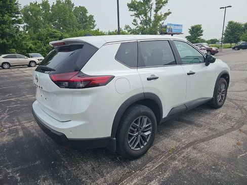 Used 2024 Nissan Rogue S FWD image 5