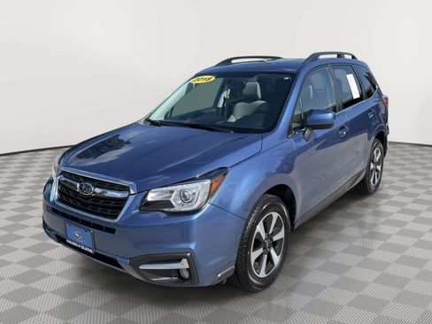 Used 2018 Subaru Forester 2.5i Limited AWD/4WD image 10