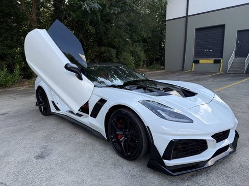 Used 2016 Chevrolet Corvette Z06 RWD image 7