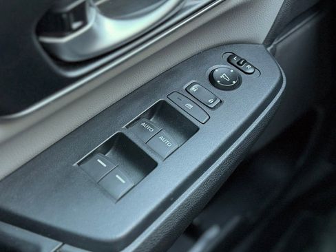 Used 2017 Honda CR-V EX-L image 24