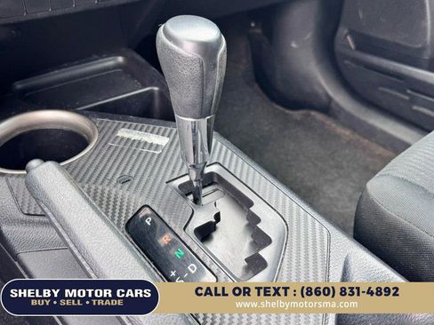 Used 2015 Toyota RAV4 LE AWD/4WD image 12