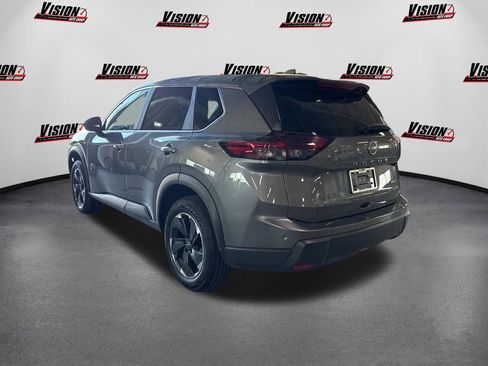 Certified 2026 Nissan Rogue SV AWD/4WD image 7