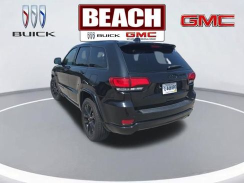 Used 2020 Jeep Grand Cherokee Altitude RWD image 5