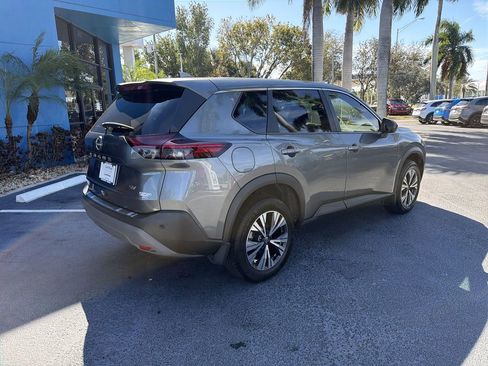 Used 2023 Nissan Rogue SV image 8