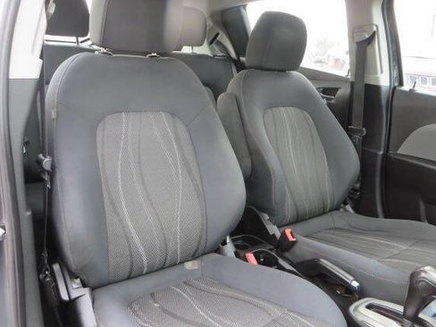 Used 2016 Chevrolet Sonic LT image 41