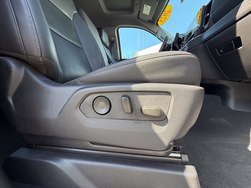 Used 2025 GMC Sierra 1500 SLT AWD/4WD image 15