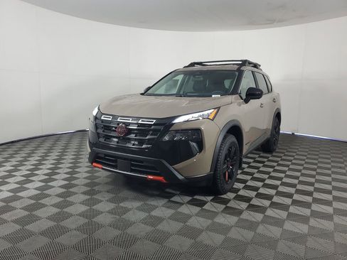 New 2026 Nissan Rogue Rock Creek image 8