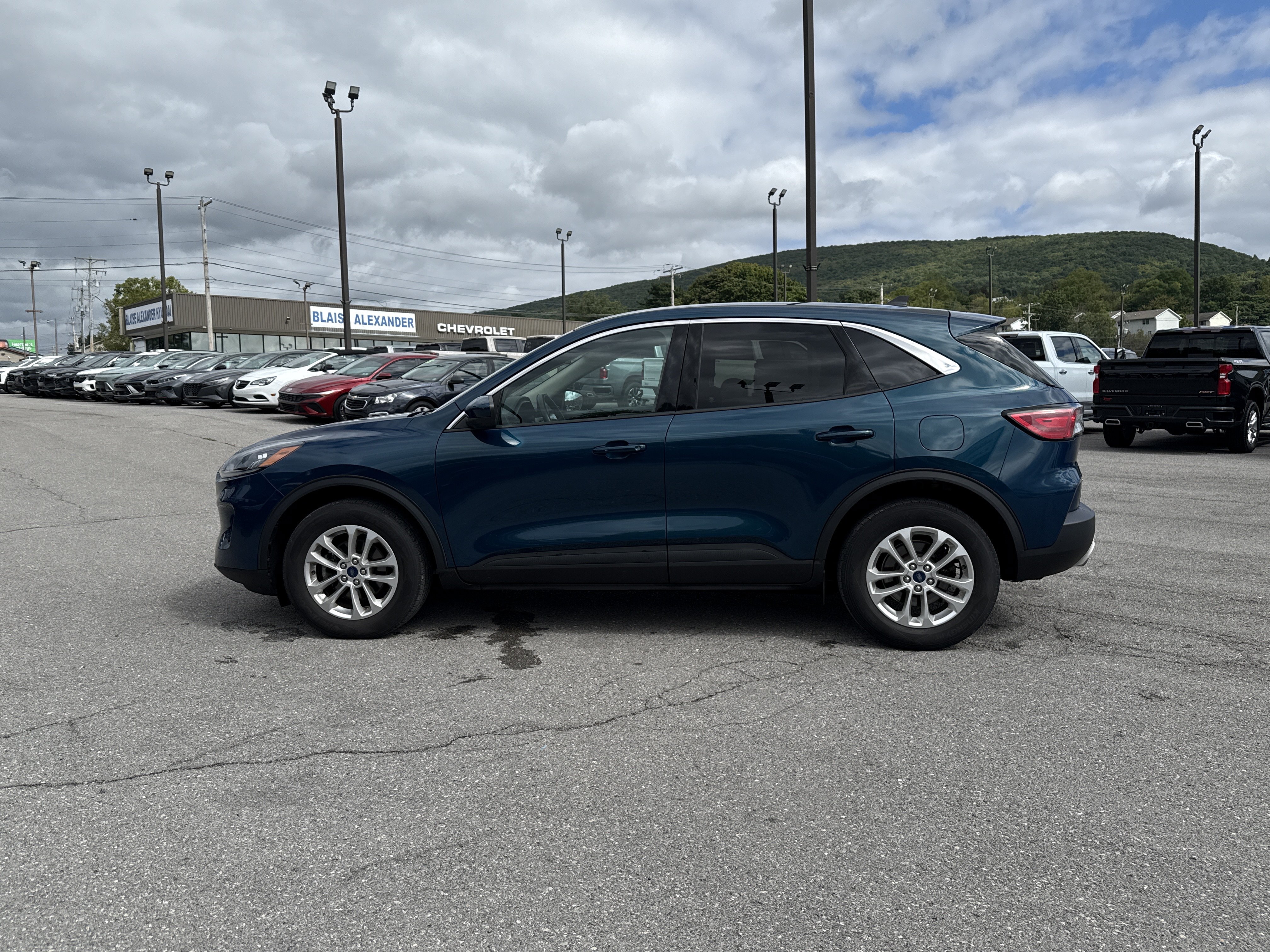 Used 2019 Ford Ranger XL w/ Equipment Group 101A Mid AWD/4WD image 7