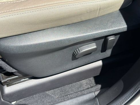 Used 2025 Subaru Ascent Premium AWD/4WD image 14