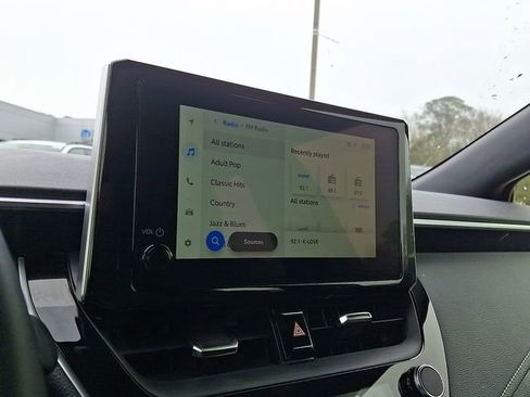 Used 2025 Toyota Corolla SE image 16