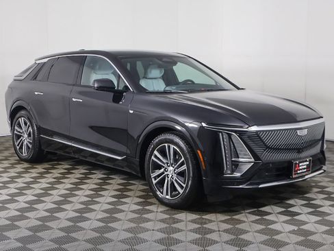 Used 2024 Cadillac Lyriq Luxury w/ LPO, Floor Liner Package AWD/4WD image 58