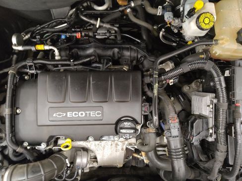 Used 2015 Chevrolet Cruze LT image 30