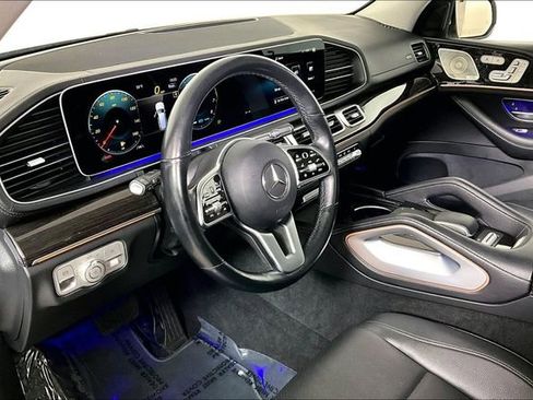 Used 2023 Mercedes-Benz GLS 450 4MATIC image 13