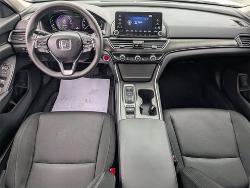 Used 2018 Honda Accord Hybrid image 14