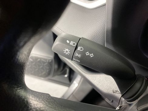 New 2025 Toyota RAV4 XLE w/ Convenience Package image 18