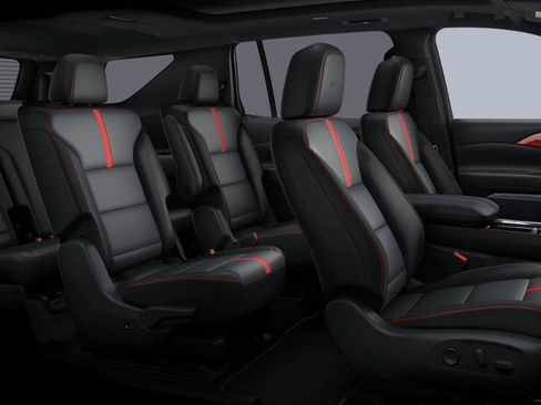 New 2026 Chevrolet Traverse RS w/ LPO, Cargo Package FWD image 6