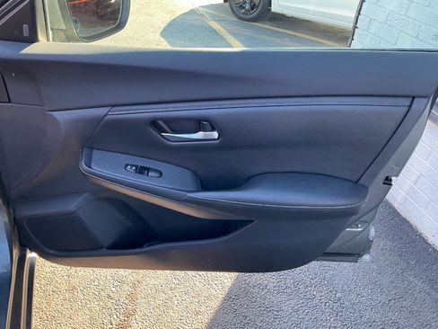Used 2021 Nissan Sentra SV FWD image 23