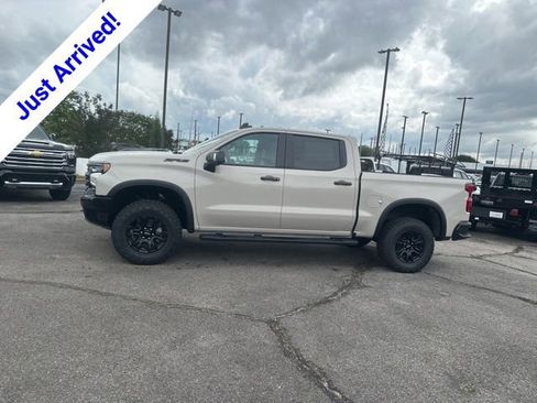 New 2026 Chevrolet Silverado 1500 ZR2 w/ Dark Appearance Package AWD/4WD image 6