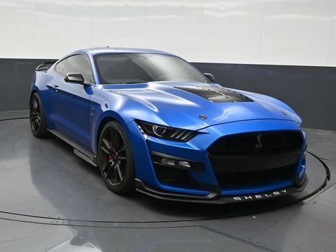 Used 2021 Ford Mustang Shelby GT500 w/ Technology Package RWD image 8