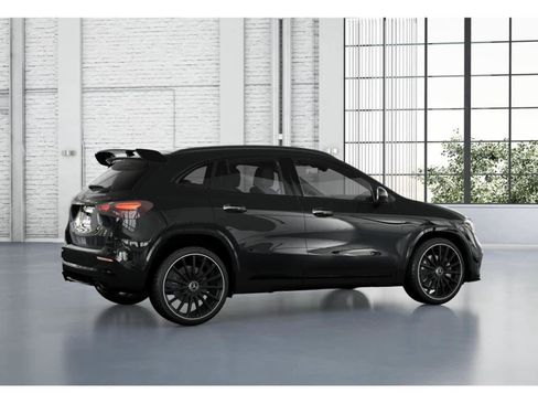 New 2025 Mercedes-Benz GLA 35 AMG 4MATIC image 29