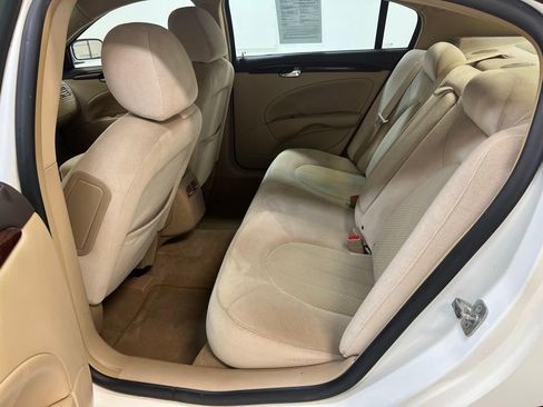 Used 2011 Buick Lucerne CX image 24