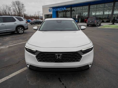 Used 2024 Honda Accord EX-L image 2