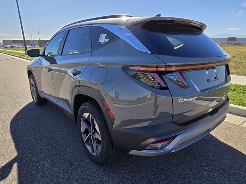 New 2026 Hyundai Tucson SEL image 3