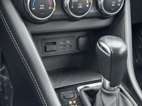 Used 2019 MAZDA CX-3 Touring w/ Preferred Equipment Package image 16