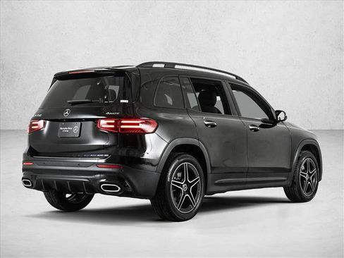 New 2026 Mercedes-Benz GLB 250 4MATIC image 5