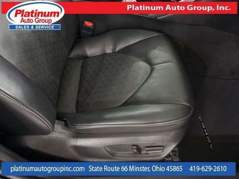 Used 2021 Toyota Camry XSE FWD image 39
