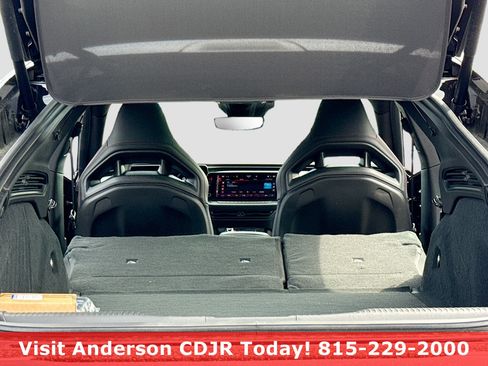 New 2026 Dodge Charger R/T AWD/4WD image 7