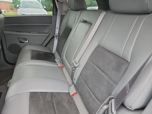 Used 2007 Jeep Grand Cherokee SRT8 w/ SRT Option Group I AWD/4WD image 10