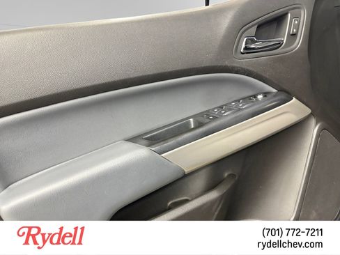 Used 2018 Chevrolet Colorado Z71 image 11